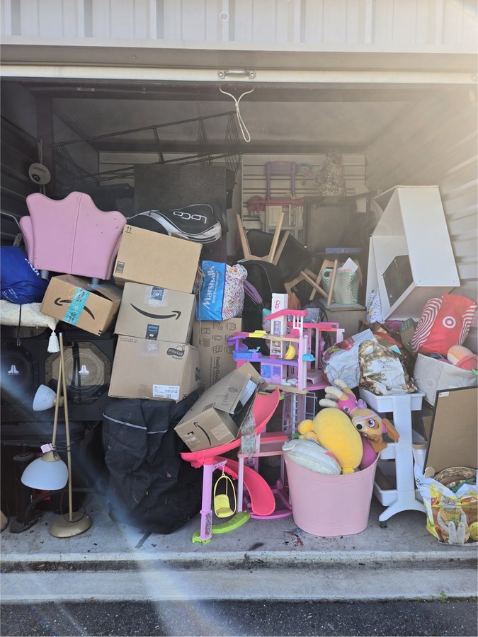 10 x 10 storage unit in Vineland, NJ