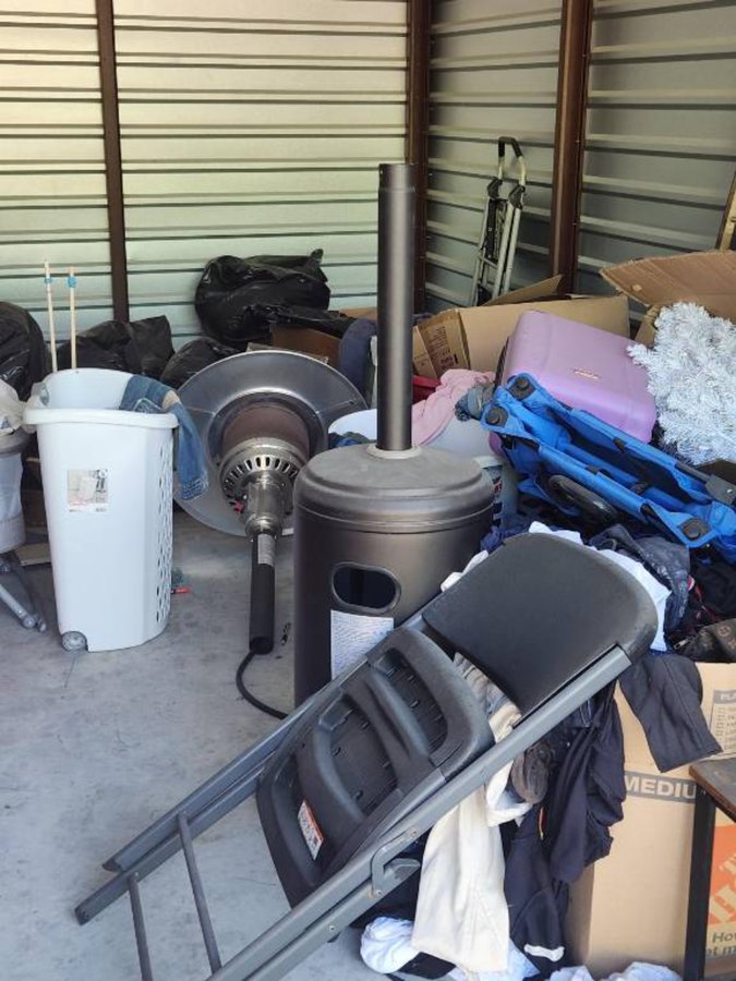 10 x 20 storage unit in Baytown, TX