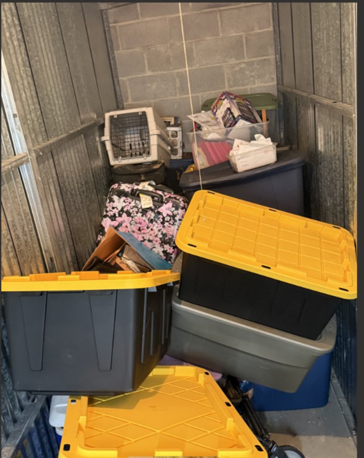 5 x 15 storage unit in Kensington, MD