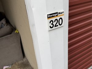 10 x 10 unit in Davenport