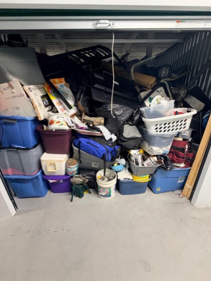10 x 10 storage unit in Dumfries, VA