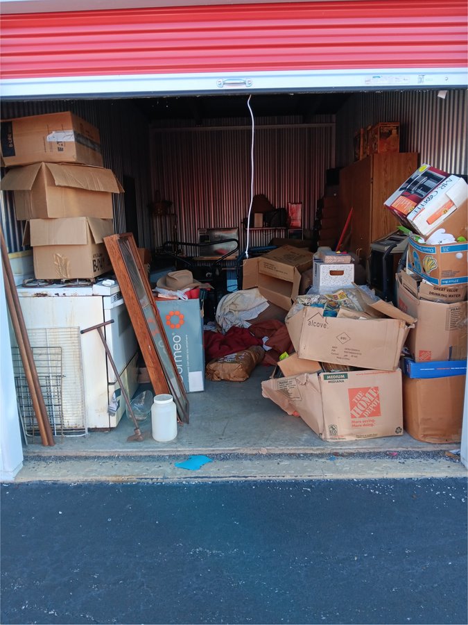 10 x 20 storage unit in Highland, IL