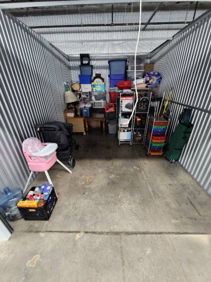 10 x 15 storage unit in Pensacola, FL