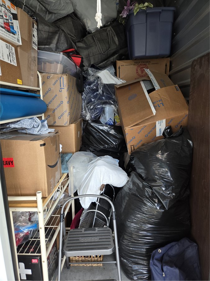 5 x 10 storage unit in Parma, OH