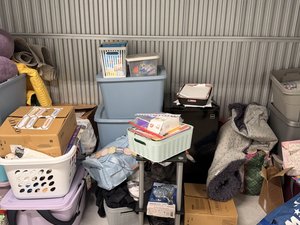 5 x 10 unit in Weston