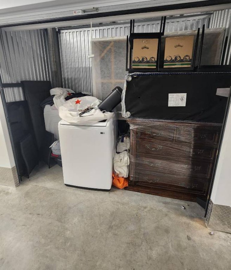 10 x 5 storage unit in Mission, TX