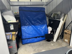 10 x 10 unit in Dearborn