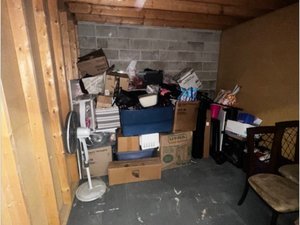 10 x 10 unit in Lowell