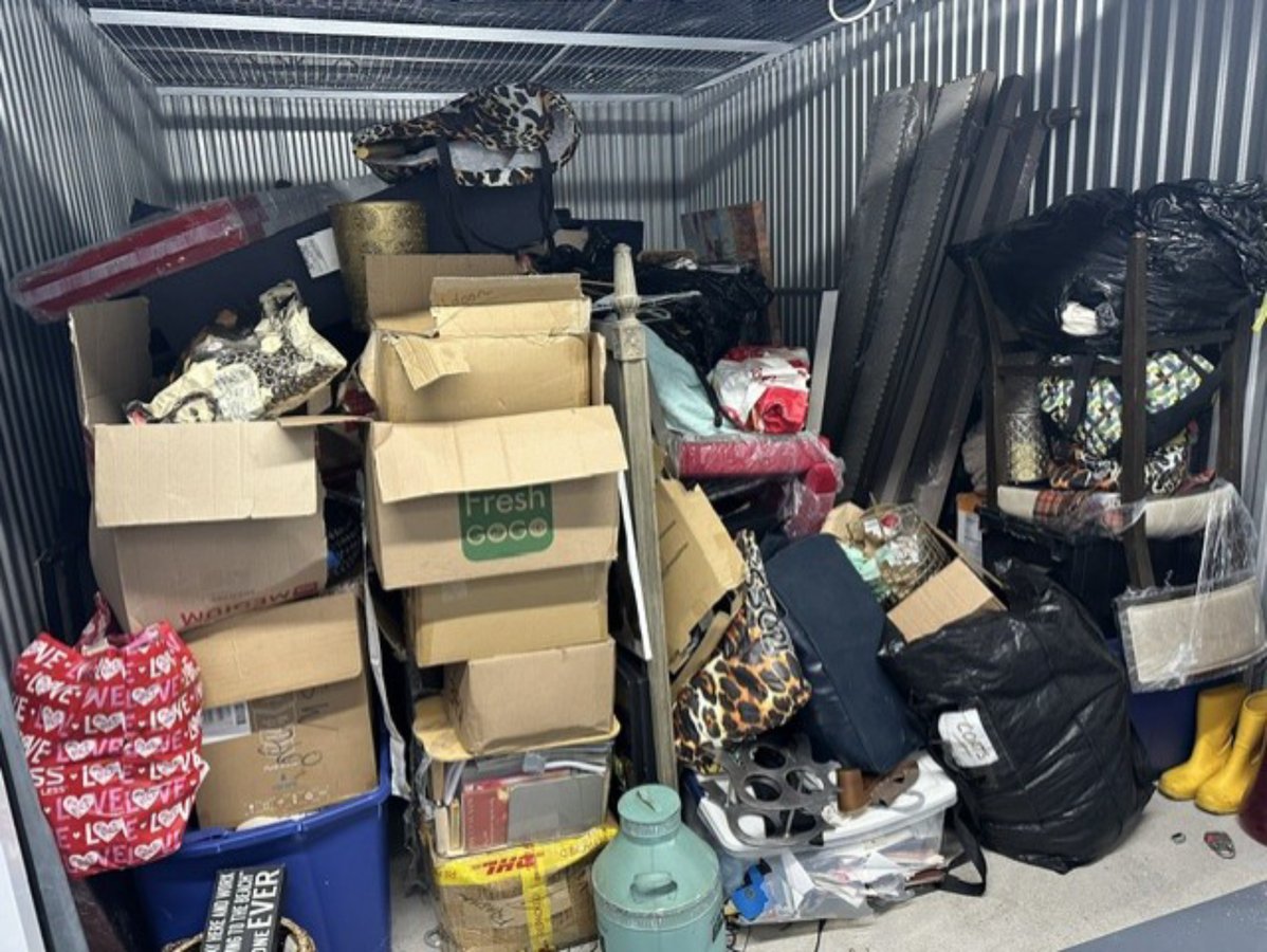 10 x 15 storage unit in Dearborn, MI