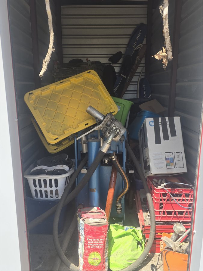5 x 10 storage unit in Hutto, TX