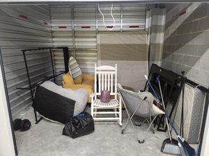 10 x 10 unit in Raleigh