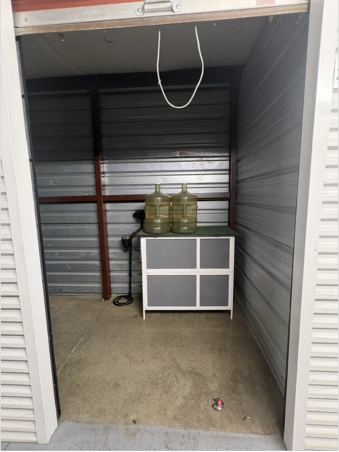 10 x 5 storage unit in Austin, TX