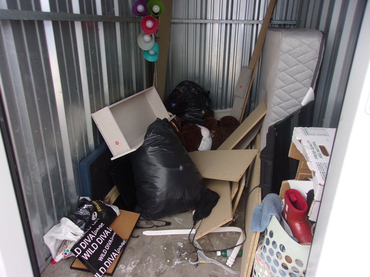 5 x 10 storage unit in Bayshore, NY