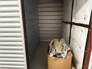 5 x 10 unit in Austin