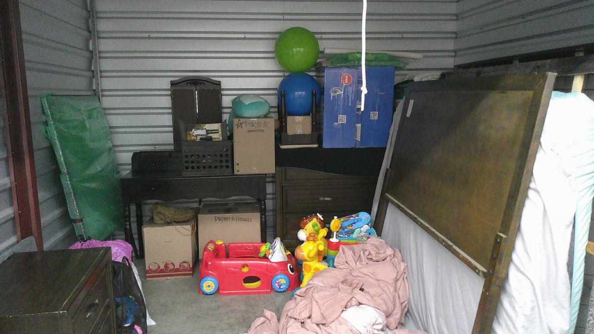 10 x 10 storage unit in Columbus, OH