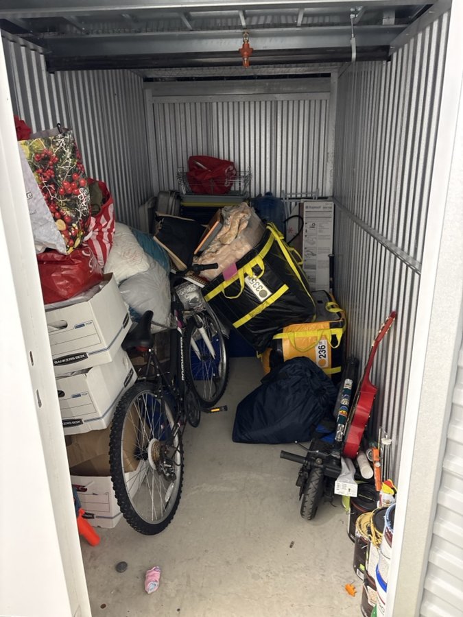 5 x 10 storage unit in North Bergen, NJ