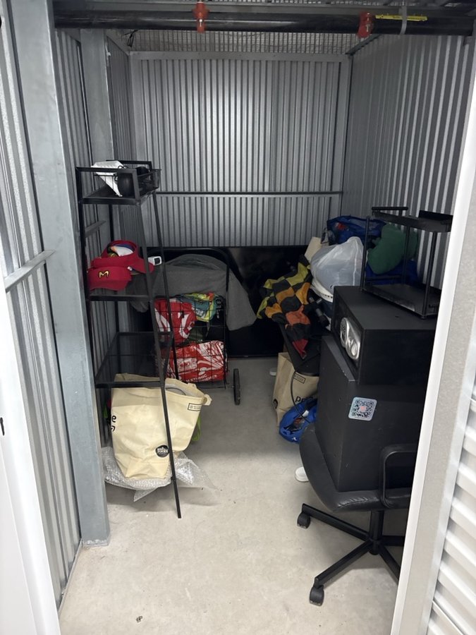 5 x 10 storage unit in North Bergen, NJ