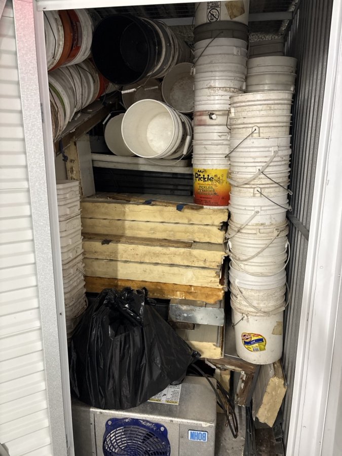 5 x 10 storage unit in North Bergen, NJ