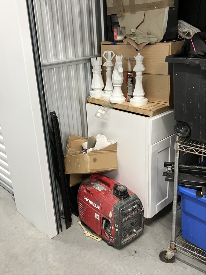 10 x 10 storage unit in Pinellas Park, FL