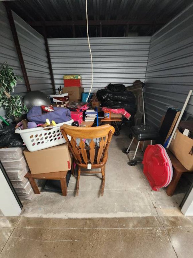 10 x 10 storage unit in Milwaukee, WI