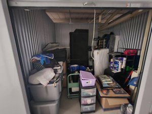 10 x 10 unit in Milwaukee