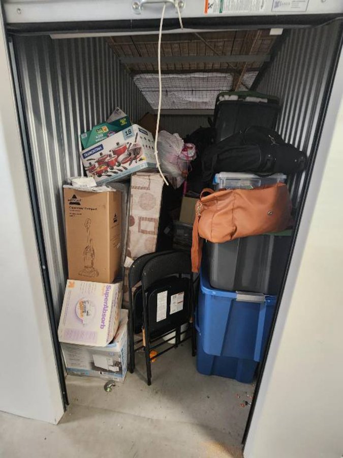 5 x 10 storage unit in Milwaukee, WI