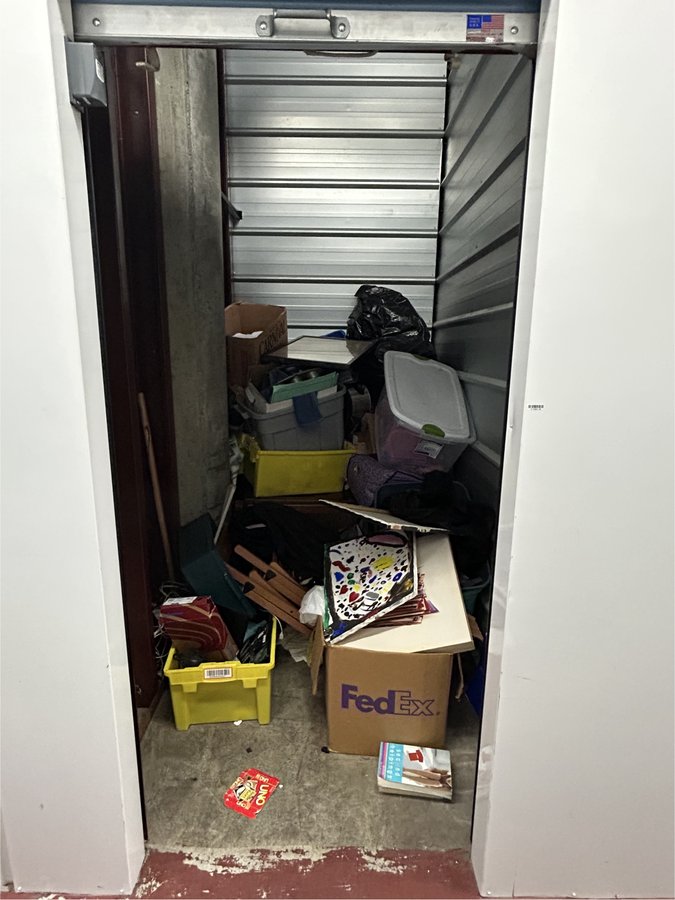 5 x 8 storage unit in Seattle, WA