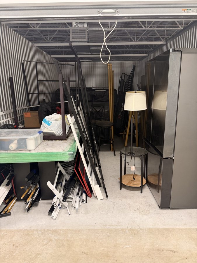 20 x 20 storage unit in Weston, FL