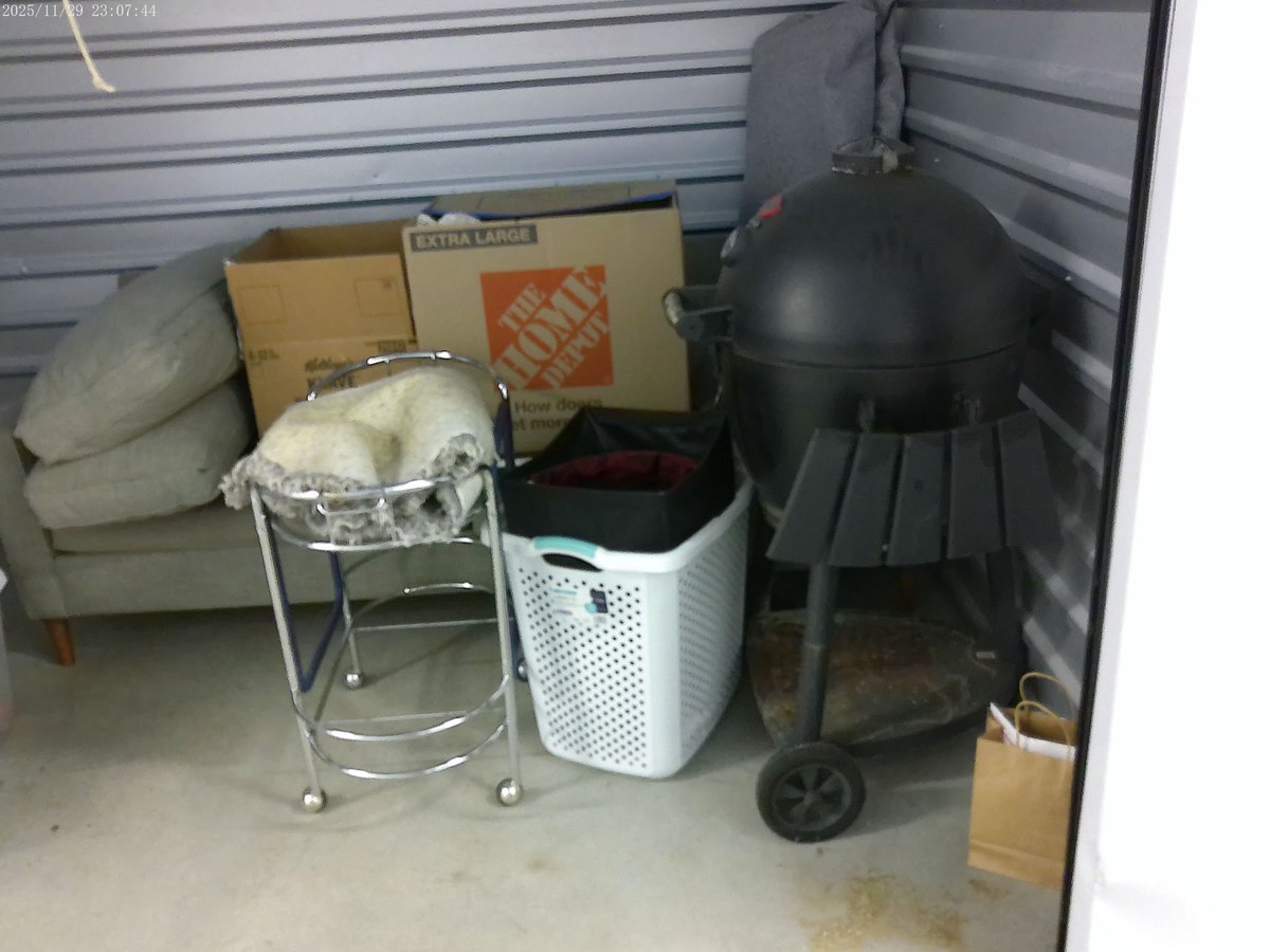 10 x 7 storage unit in Atlanta, GA