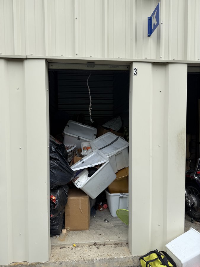 5 x 10 storage unit in Johnson City, NY