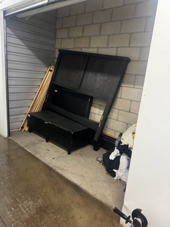 10 x 5 storage unit in San Bernardino, CA