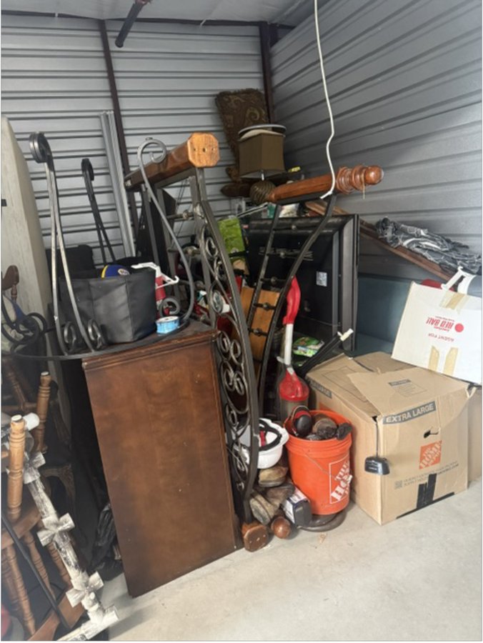 10 x 10 storage unit in Austin, TX