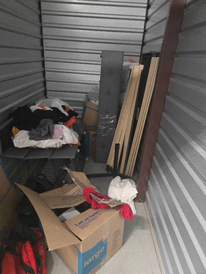 5 x 10 storage unit in Dallas, TX