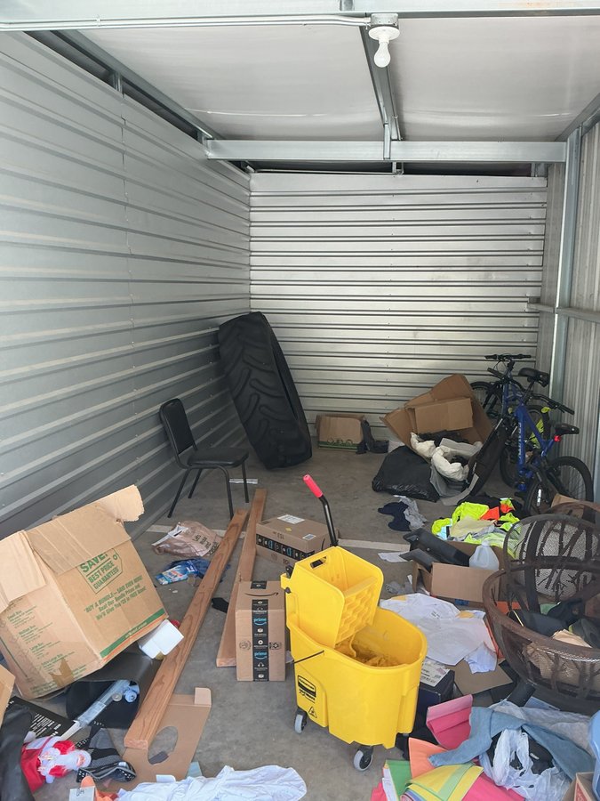 10 x 25 storage unit in Peachtree City, GA