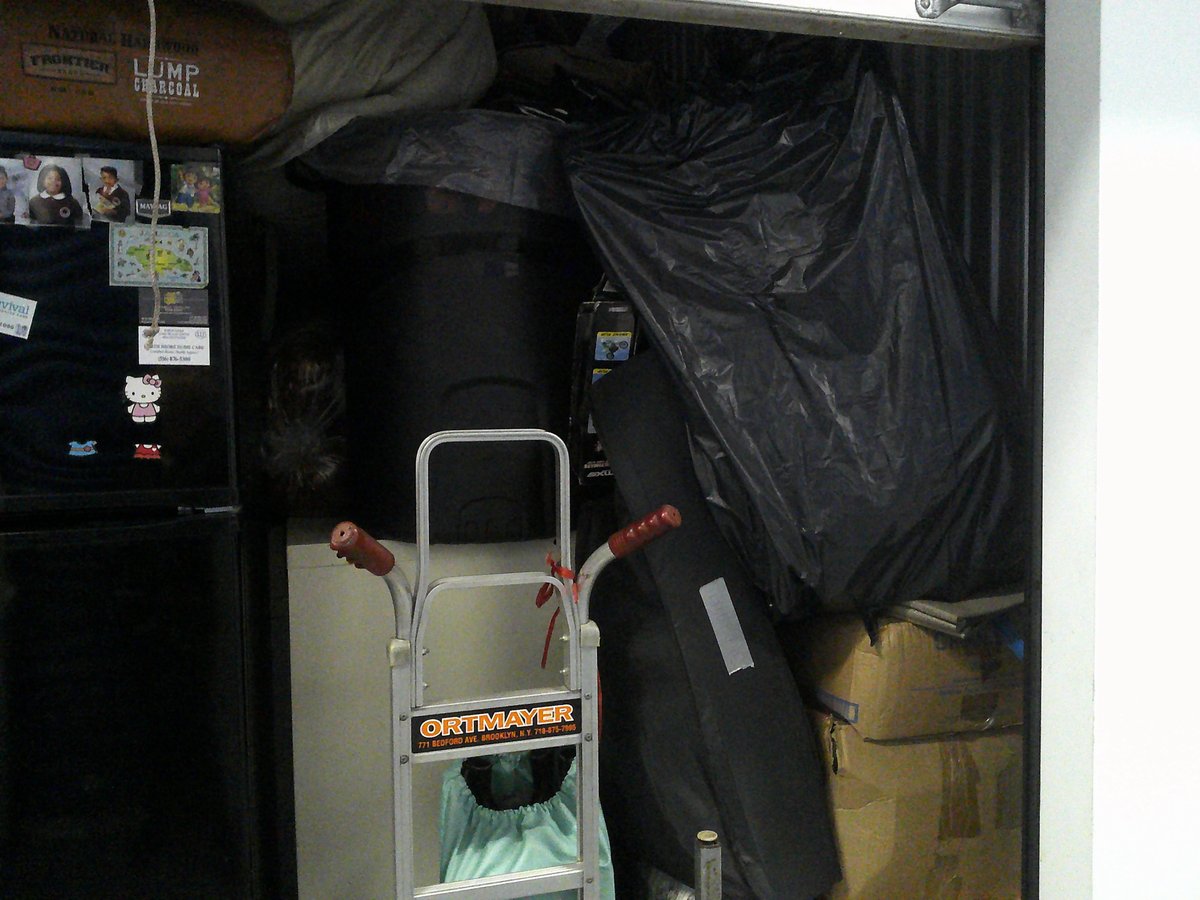 10 x 10 storage unit in Jamaica, NY