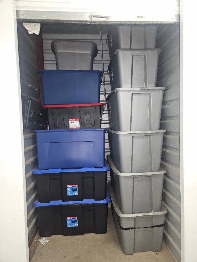 5 x 5 storage unit in Hesperia, CA