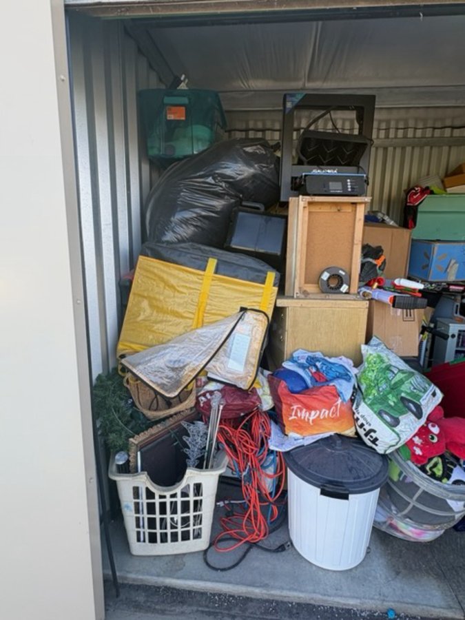 10 x 10 storage unit in Niagara Falls, NY