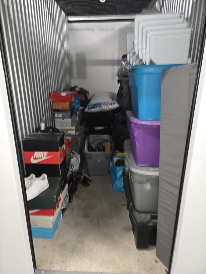 5 x 10 storage unit in Jacksonville, FL