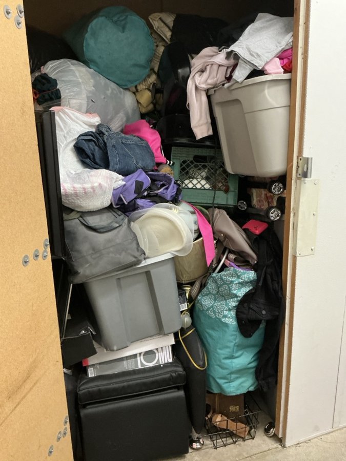 5 x 10 storage unit in Sacramento, CA