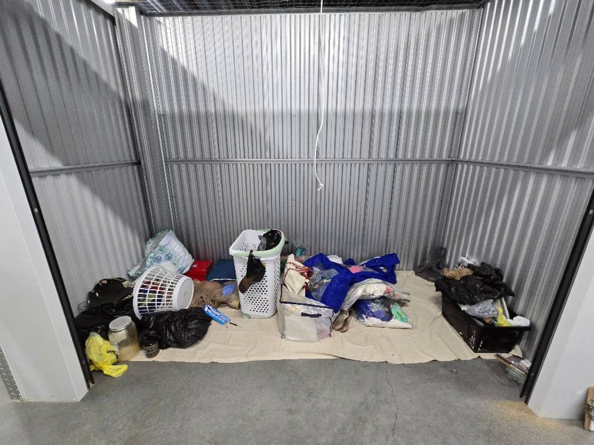 10 x 5 storage unit in Pinellas Park, FL