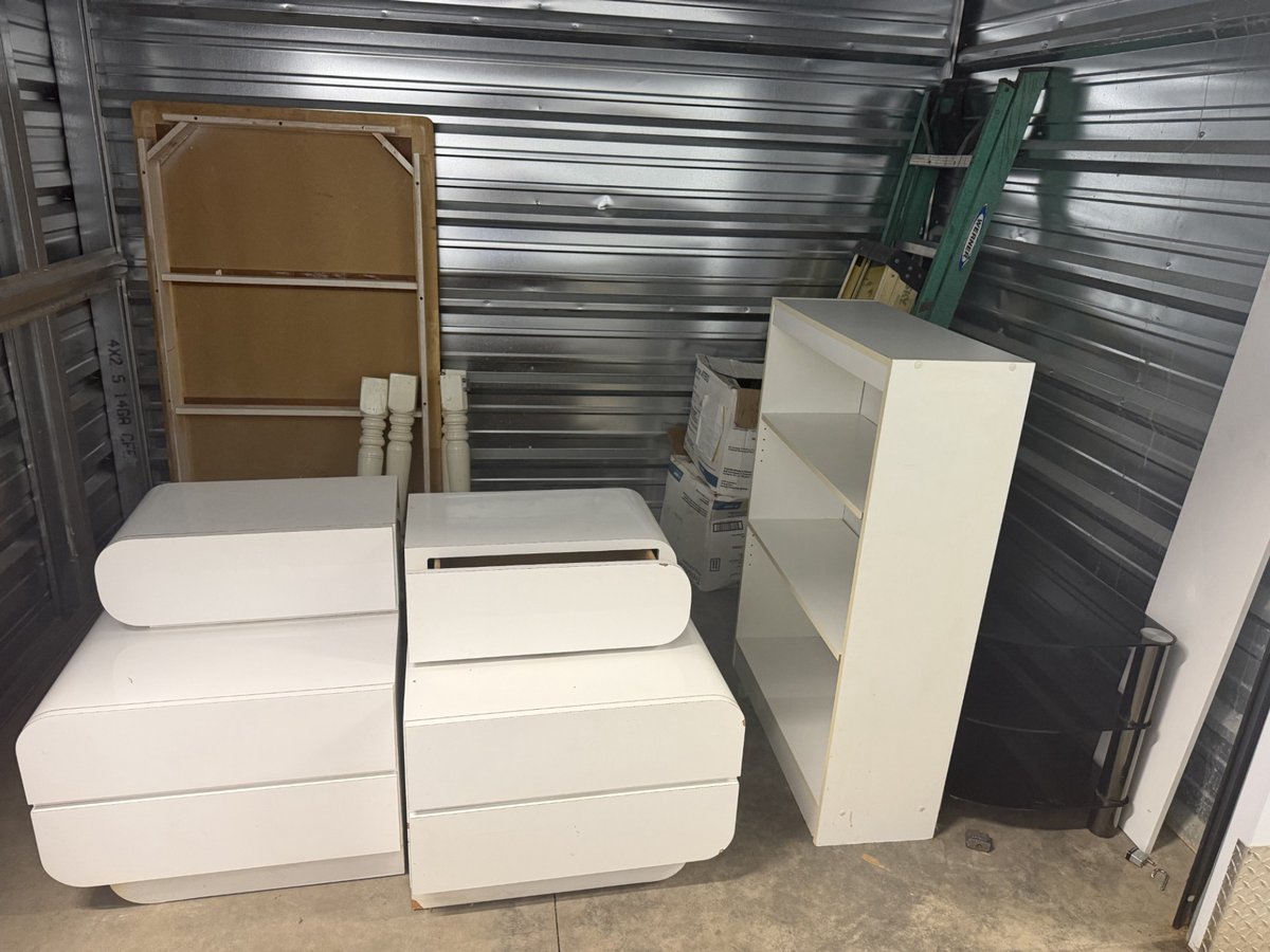 7 x 10 storage unit in Deer Park, NY