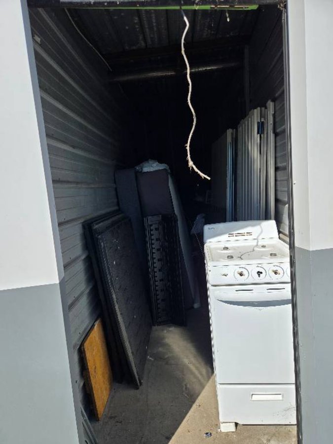 5 x 15 storage unit in Alhambra, CA