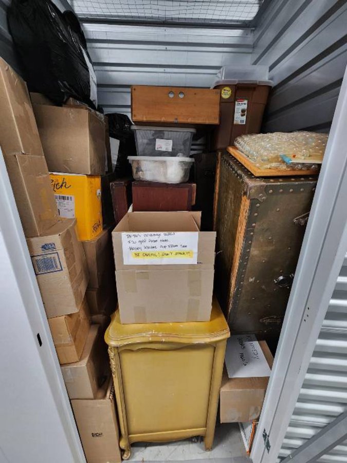 5 x 5 storage unit in Largo, FL