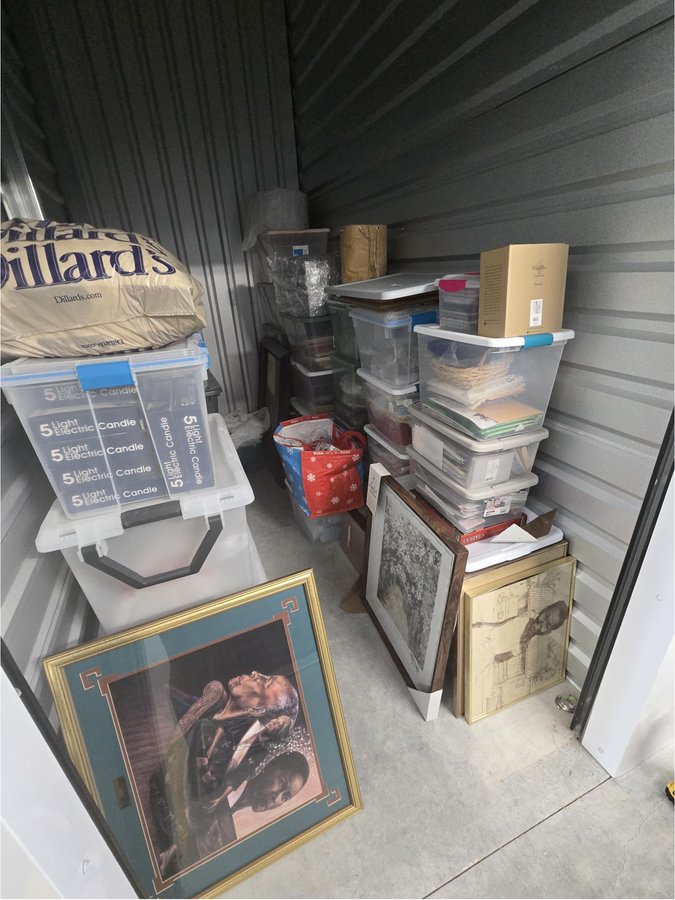 5 x 10 storage unit in Fairview Heights, IL