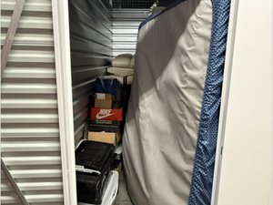 5 x 10 storage unit in Shrewsbury, MA