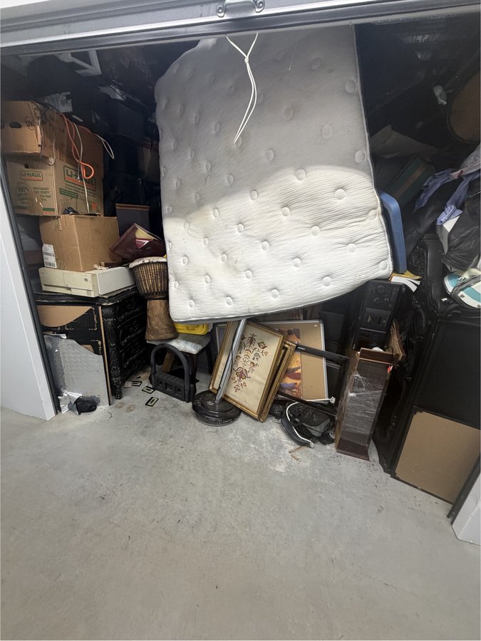 10 x 15 storage unit in Atlanta, GA