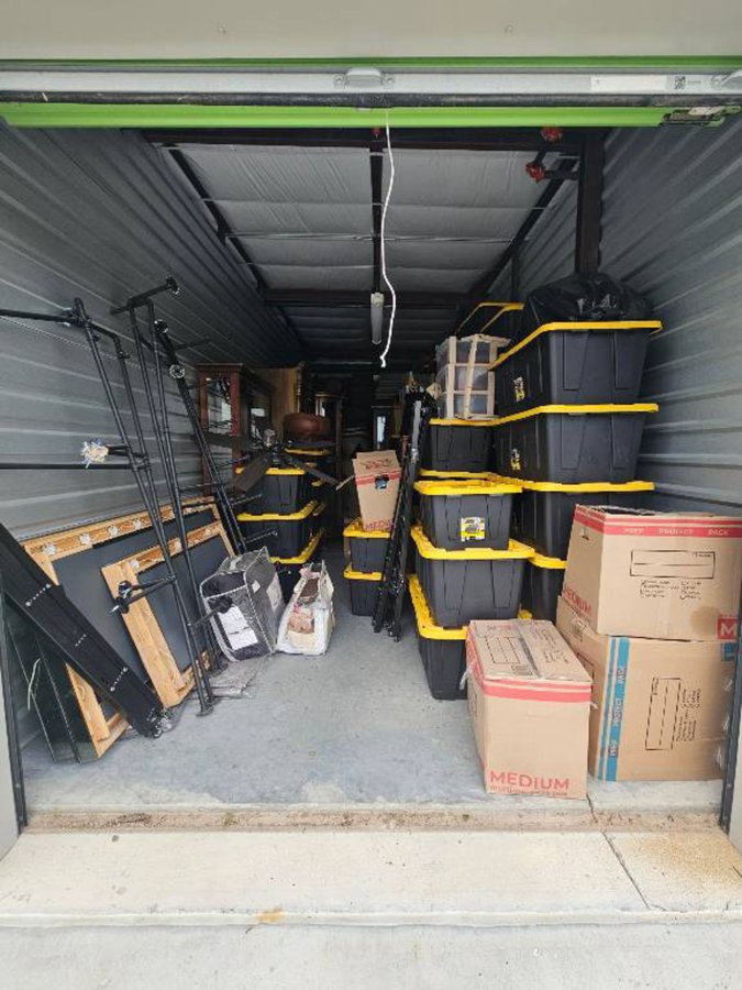 10 x 30 storage unit in Edinburg, TX