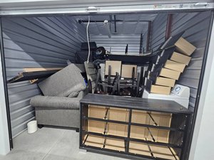 10 x 15 unit in Edinburg