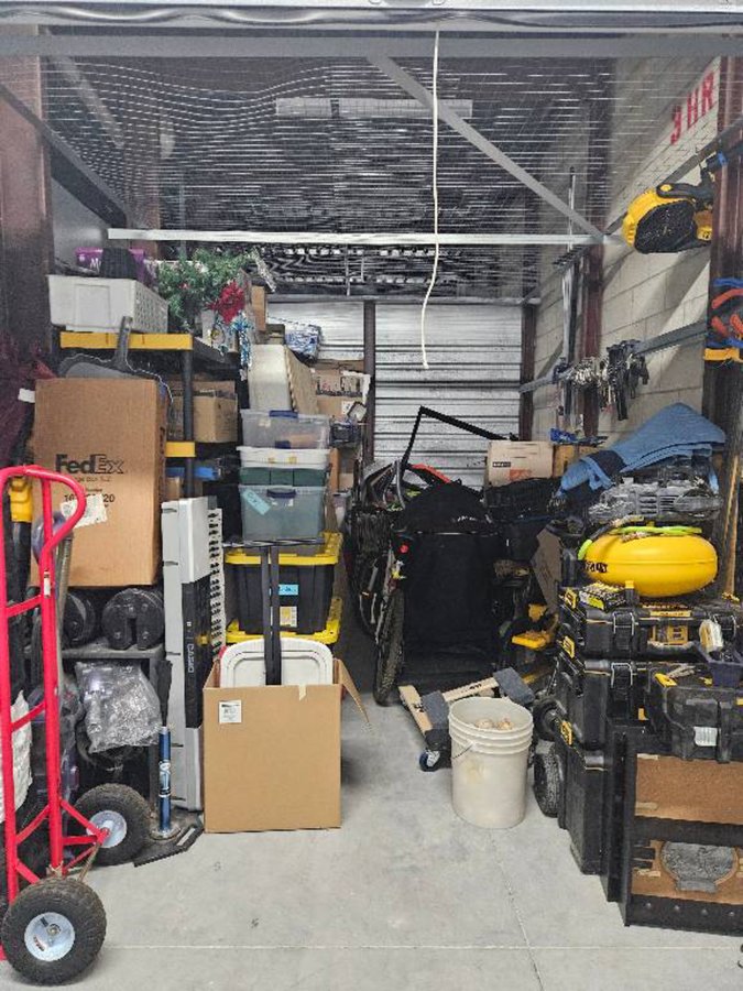 10 x 15 storage unit in Austin, TX