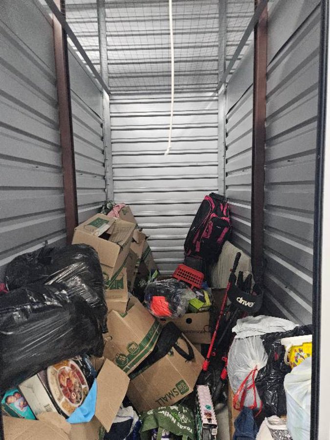 5 x 10 storage unit in Austin, TX